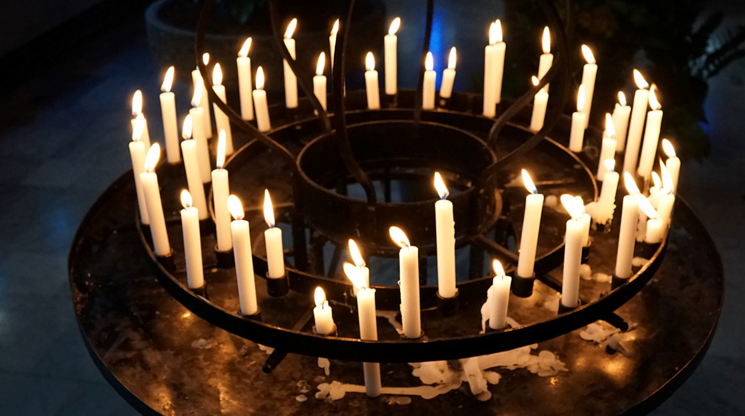 Circle of Candles